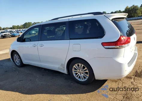 2012 Toyota Sienna Xle from USA, damaged, VIN 5TDYK3DCXCS205412